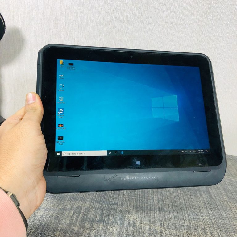 صفحه نمایش روشن تبلت HP ElitePad 1000 G2 با رابط کاربری ویندوز