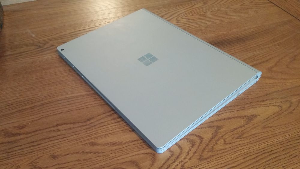 نمای کلی سرفیس بوک ۲ و ۳ در ایرانمارت